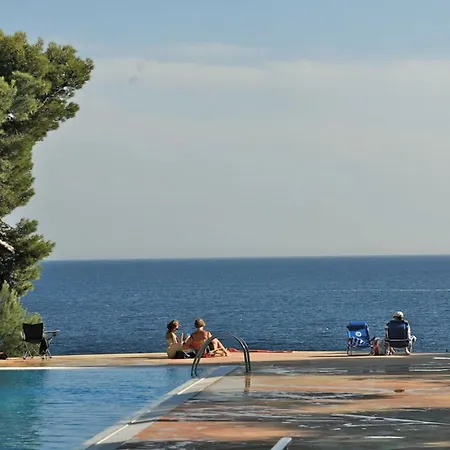 Lejlighed Superbe Dans Cadre D'exception-piscine, Tennis Et Privee