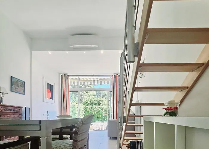 Апартаменты Superbe Dans Cadre D'exception-piscine, Tennis Et Privee Бандоль