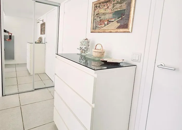 Апартаменты Superbe Dans Cadre D'exception-piscine, Tennis Et Privee Бандоль